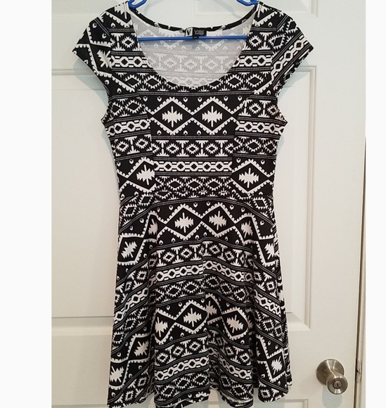 Aztec print skater dress - Picture 1 of 2